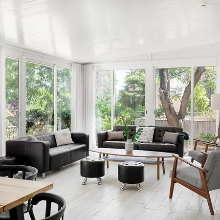 Prana Nature, Oasis With Pool 4* שטובל