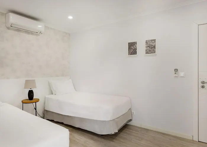 Feriehus Prana Nature, Oasis With Pool Setúbal